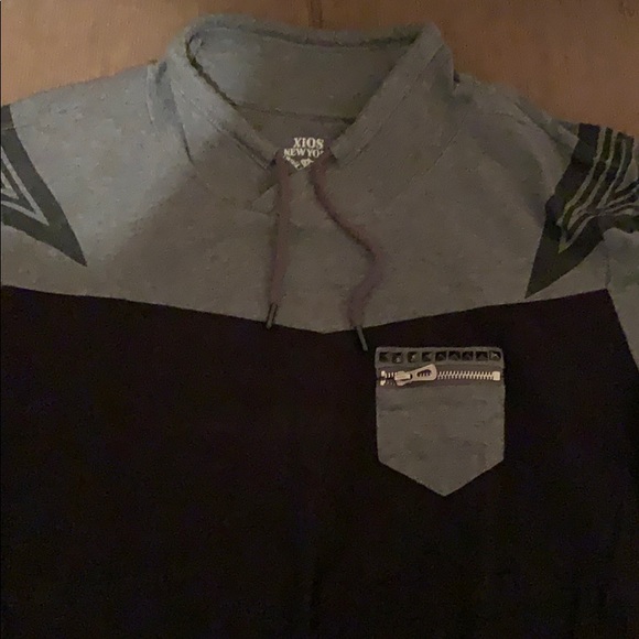 Shirt/pull over - Picture 2 of 3